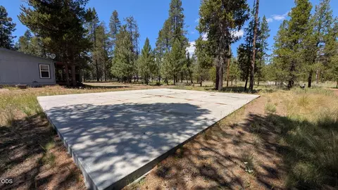 16985 Whittier Dr, Bend, OR 97707 photo 4
