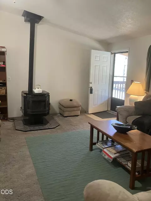 16985 Whittier Dr, Bend, OR 97707 photo 12