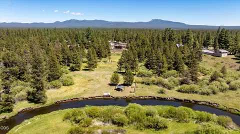 View/Area - 53345 Riverview Dr, La Pine, OR 97739 photo 8 of 8