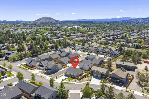 View/Area - 62847 NE Daniel Rd, Bend, OR 97701 photo 7 of 9