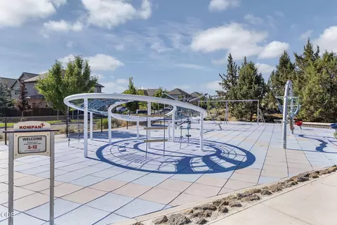 Exterior - 62847 NE Daniel Rd, Bend, OR 97701 photo 5 of 5