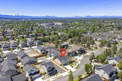View/Area - 62847 NE Daniel Rd, Bend, OR 97701 photo 5 of 9