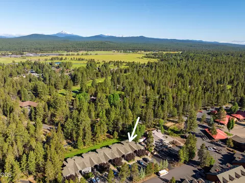 57057 Abbot House Ln #10, Sunriver, OR 97707