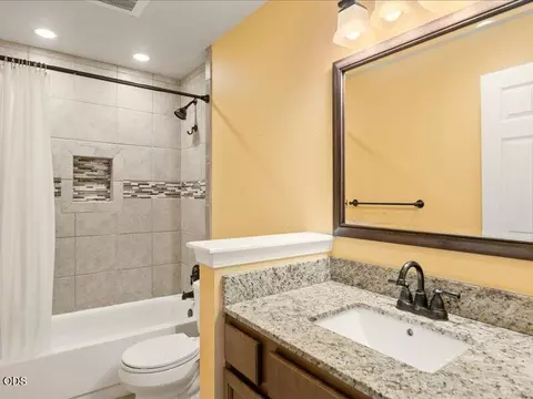 Bath - 61170 Ferguson Rd, Bend, OR 97702 photo 1 of 3