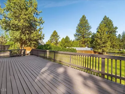 Exterior - 61170 Ferguson Rd, Bend, OR 97702 photo 5 of 12