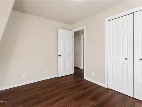 Bedroom - 61170 Ferguson Rd, Bend, OR 97702 photo 4 of 8