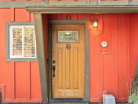 Entry Way - 61170 Ferguson Rd, Bend, OR 97702 photo 1 of 7