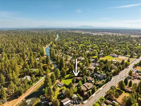 View/Area - 61170 Ferguson Rd, Bend, OR 97702 photo 2 of 4