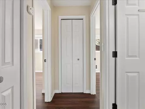 Entry Way - 61170 Ferguson Rd, Bend, OR 97702 photo 3 of 7