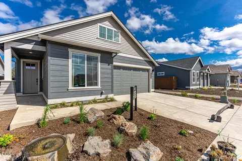 61124 NE Cobalt St, Bend, OR 97701