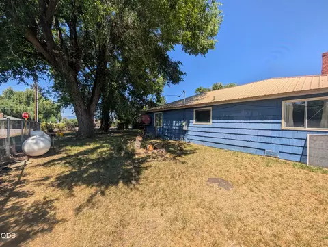 Exterior - 37419 Modoc Point Rd, Chiloquin, OR 97624 photo 8 of 8