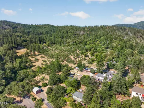 elkader street, Ashland, OR 97520