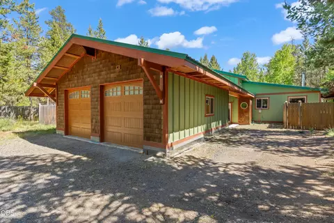 17283 Kingfisher Dr, Bend, OR 97707