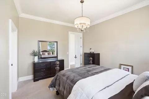 Bedroom - 15202 Richards Way, Eagle Point, OR 97524 photo 13 of 18