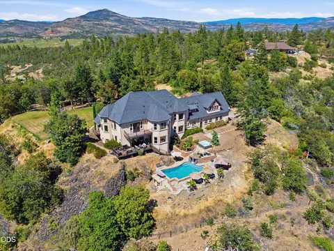 Other - 15202 Richards Way, Eagle Point, OR 97524 photo 34 of 35