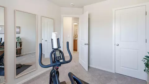 Bedroom - 61223 Parrell Rd, Bend, OR 97702 photo 6 of 6