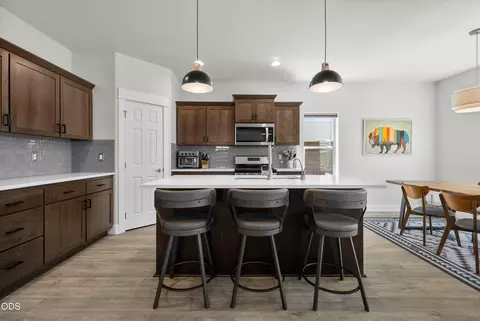 Kitchen - 20571 Rolen Ave, Bend, OR 97702 photo 1 of 5