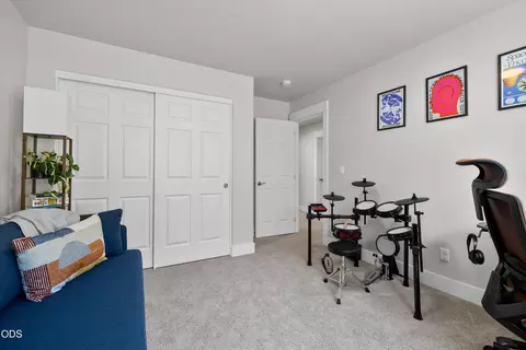 Other - 20571 Rolen Ave, Bend, OR 97702 photo 6 of 9