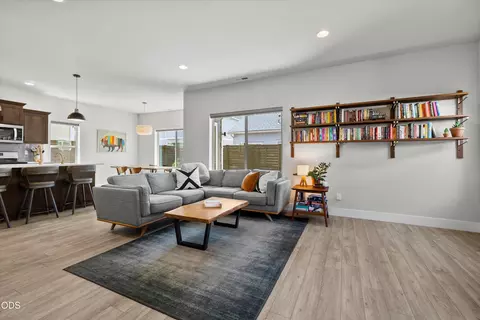 Living - 20571 Rolen Ave, Bend, OR 97702 photo 1 of 3