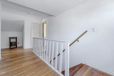 Entry Way - 540 E 2nd St, Merrill, OR 97633 photo 1 of 2