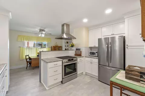 Kitchen - 540 E 2nd St, Merrill, OR 97633 photo 6 of 6