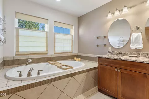 Bath - 540 E 2nd St, Merrill, OR 97633 photo 4 of 5
