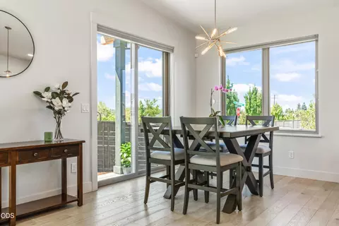 Dining - 63177 Iner Loop, Bend, OR 97701 photo 2 of 2