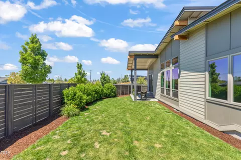 Exterior - 63177 Iner Loop, Bend, OR 97701 photo 3 of 6