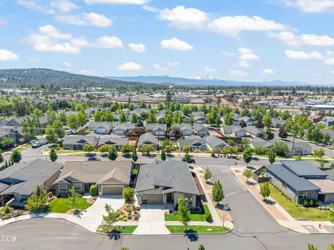 View/Area - 63177 Iner Loop, Bend, OR 97701 photo 1 of 3