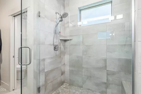 Bath - 63177 Iner Loop, Bend, OR 97701 photo 1 of 2
