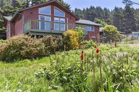 95489 Highway 101 S, Yachats, OR 97498