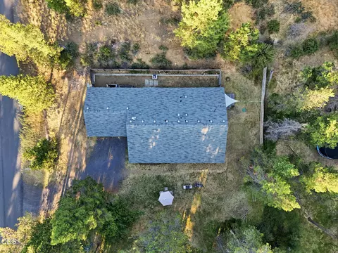 View/Area - 16801 Gross Dr, Bend, OR 97707 photo 5 of 5