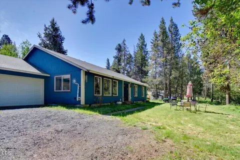 16801 Gross Dr, Bend, OR 97707