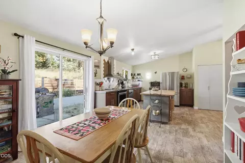 Dining - 16801 Gross Dr, Bend, OR 97707 photo 1 of 4