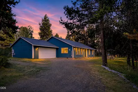 Exterior - 16801 Gross Dr, Bend, OR 97707 photo 2 of 15