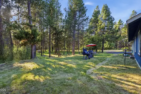 Exterior - 16801 Gross Dr, Bend, OR 97707 photo 12 of 15