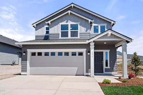 3670 Luchu St, Medford, OR 97504