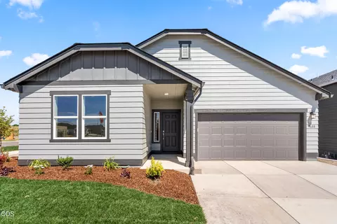 3688 Luchu St, Medford, OR 97504
