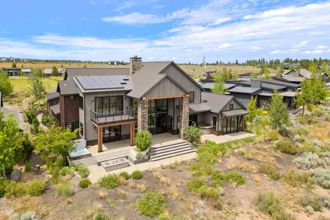 Exterior - 19167 Cartwright Ct, Bend, OR 97702 photo 9 of 11