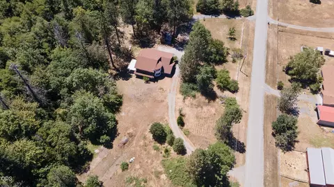 View/Area - 925 Meadow View Dr, Williams, OR 97544 photo 4 of 4