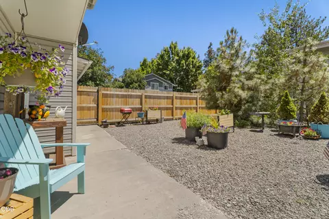 1630 SE Tempest Dr UNIT 10, Bend, OR 97702