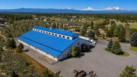 Other - 67480 Cloverdale Rd, Bend, OR 97703 photo 3 of 24
