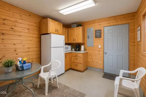 Other - 67480 Cloverdale Rd, Bend, OR 97703 photo 15 of 24