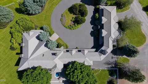 View/Area - 67480 Cloverdale Rd, Bend, OR 97703 photo 1 of 4