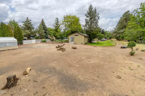 Exterior - 63679 High Standard Dr, Bend, OR 97701 photo 8 of 12