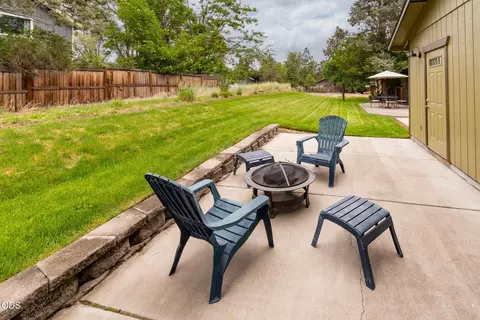 Exterior - 63679 High Standard Dr, Bend, OR 97701 photo 3 of 12