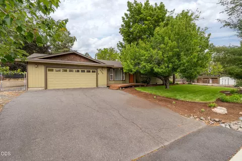 Exterior - 63679 High Standard Dr, Bend, OR 97701 photo 11 of 12