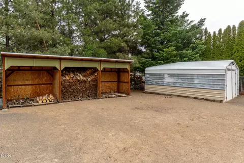 Exterior - 63679 High Standard Dr, Bend, OR 97701 photo 9 of 12