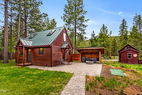 Exterior - 61579 Boulder Rd, Bend, OR 97703 photo 9 of 12