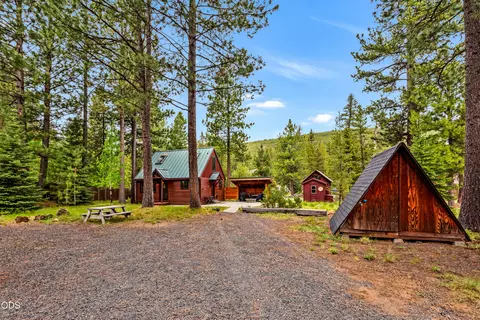 Exterior - 61579 Boulder Rd, Bend, OR 97703 photo 8 of 12